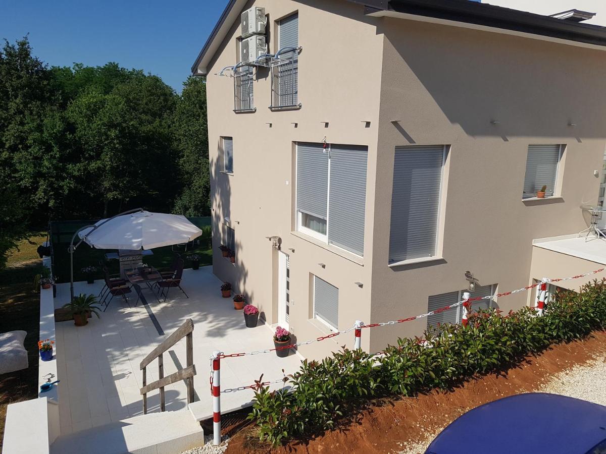 Zagar Apartment Porec Exterior photo