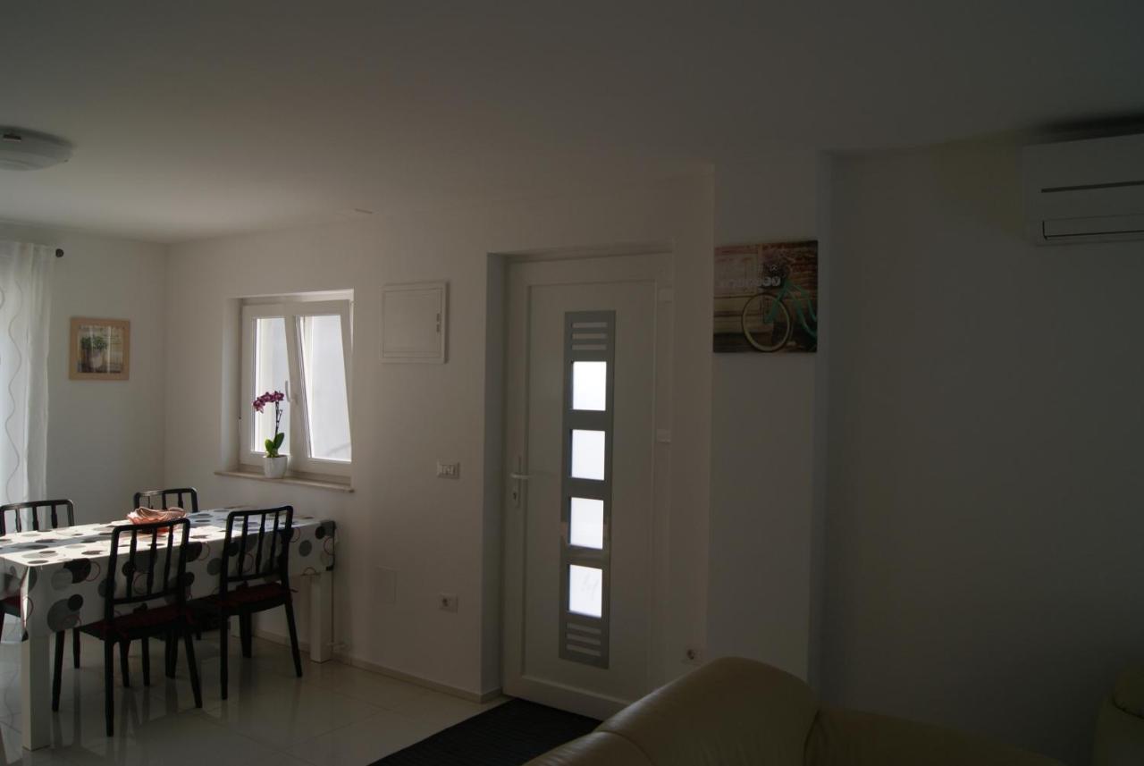 Zagar Apartment Porec Exterior photo